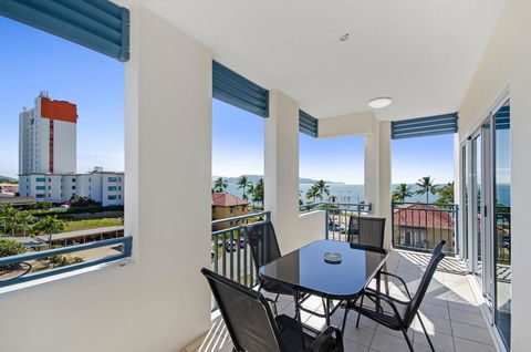 Madison Ocean Breeze Apartments - Great Ocean Road Tourism 13