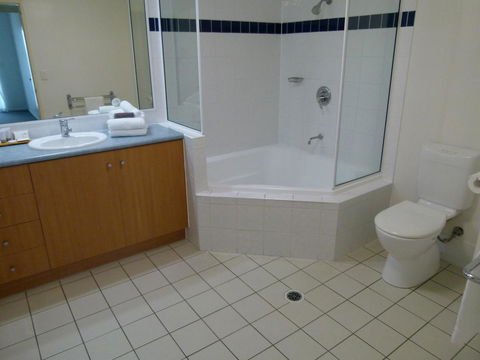 Madison Ocean Breeze Apartments - Great Ocean Road Tourism 33