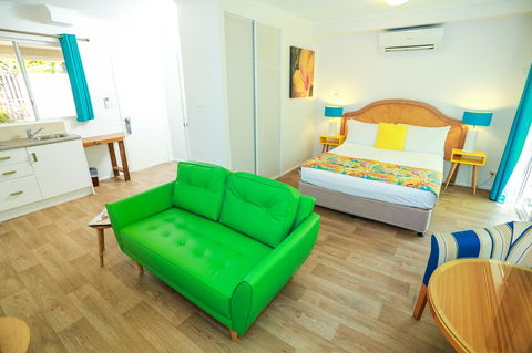 Port Douglas Motel - Great Ocean Road Tourism 12