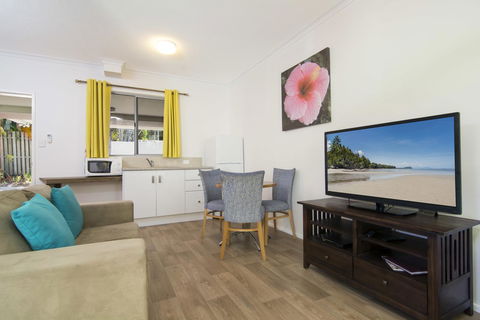 Port Douglas Motel - Great Ocean Road Tourism 43