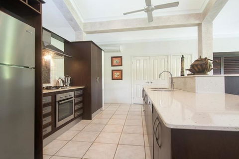 Tranquility By The Course Port Douglas - Great Ocean Road Tourism 5