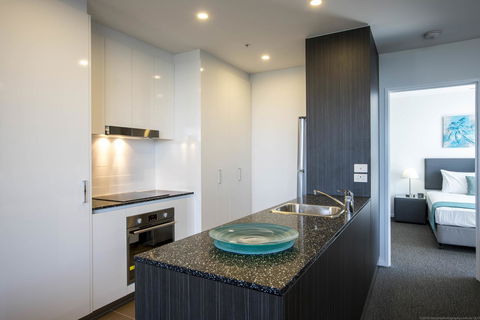 Synergy Broadbeach - Official - Great Ocean Road Tourism 1