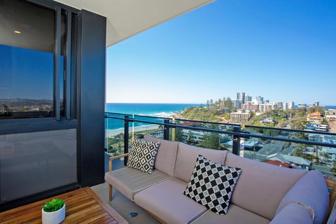 Iconic Kirra Beach Resort - Great Ocean Road Tourism 19