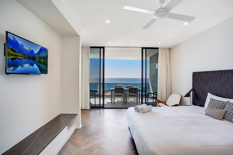 Iconic Kirra Beach Resort - Great Ocean Road Tourism 27