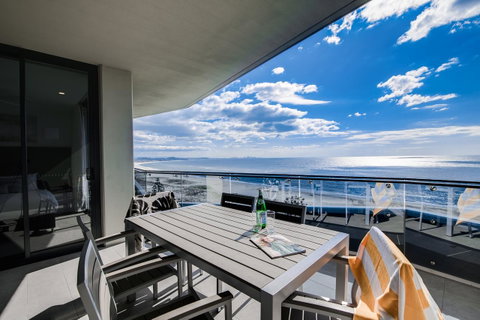 Iconic Kirra Beach Resort - Great Ocean Road Tourism 42