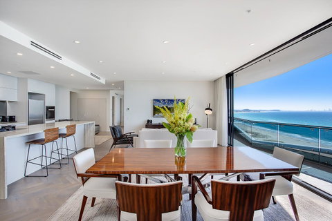 Iconic Kirra Beach Resort - Great Ocean Road Tourism 25