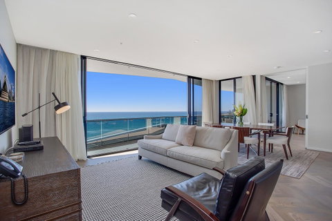 Iconic Kirra Beach Resort - Great Ocean Road Tourism 23