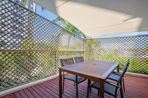 Tiki Hotel Apartments Surfers Paradise - Great Ocean Road Tourism 10