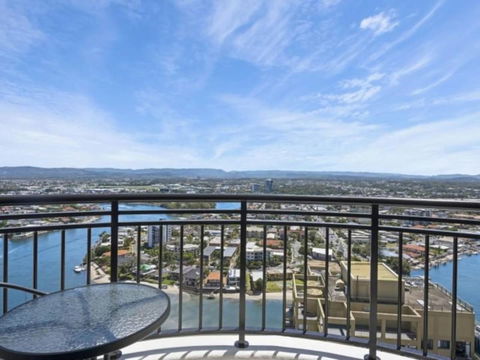 Beach Stay - Ocean & Riverview Resort Chevron Renaissance Central Surfers Paradise - Great Ocean Road Tourism 14
