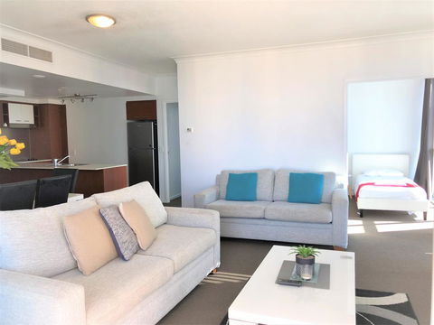 Beach Stay - Ocean & Riverview Resort Chevron Renaissance Central Surfers Paradise - Great Ocean Road Tourism 19