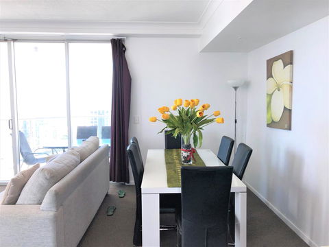Beach Stay - Ocean & Riverview Resort Chevron Renaissance Central Surfers Paradise - Great Ocean Road Tourism 4