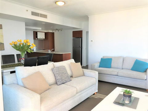 Beach Stay - Ocean & Riverview Resort Chevron Renaissance Central Surfers Paradise - Great Ocean Road Tourism 20