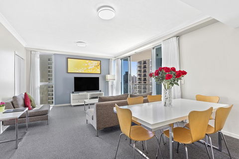 Beach Stay - Ocean & Riverview Resort Chevron Renaissance Central Surfers Paradise - Great Ocean Road Tourism 10