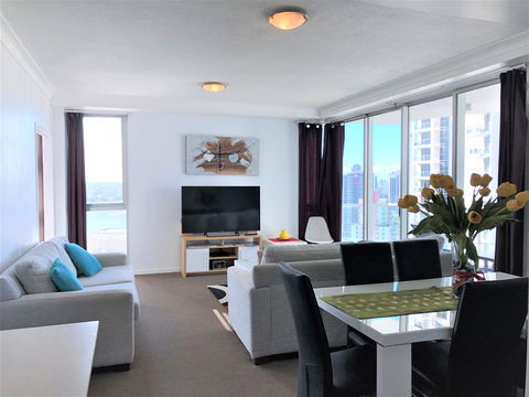 Beach Stay - Ocean & Riverview Resort Chevron Renaissance Central Surfers Paradise - Great Ocean Road Tourism 17