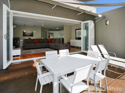 Beach House On Tradewinds Avenue - Great Ocean Road Tourism 2