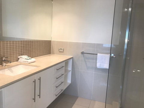 Proximity Waterfront Apartments - Great Ocean Road Tourism 11