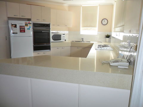 Grosvenor Beachfront Apartments Surfers Paradise - Great Ocean Road Tourism 15