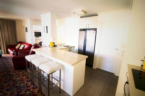 Grosvenor Beachfront Apartments Surfers Paradise - Great Ocean Road Tourism 4