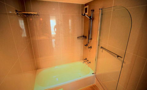 Grosvenor Beachfront Apartments Surfers Paradise - Great Ocean Road Tourism 34