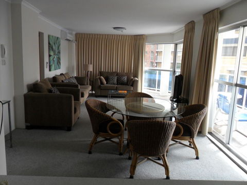 Grosvenor Beachfront Apartments Surfers Paradise - Great Ocean Road Tourism 23