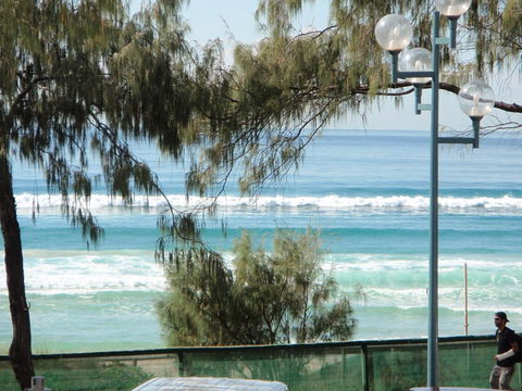 Grosvenor Beachfront Apartments Surfers Paradise - Great Ocean Road Tourism 11
