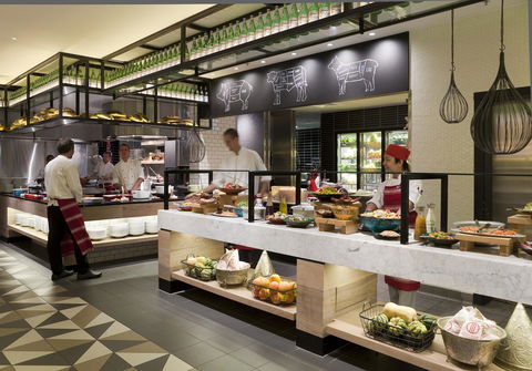 QT Gold Coast - Great Ocean Road Tourism 12