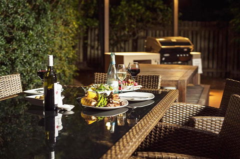 At The Sound Noosa Motel - Great Ocean Road Tourism 9