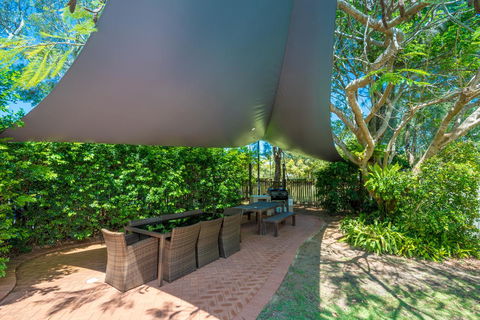 At The Sound Noosa Motel - Great Ocean Road Tourism 3