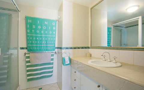APR Private SUITES MOROC By The Beach - Great Ocean Road Tourism 41