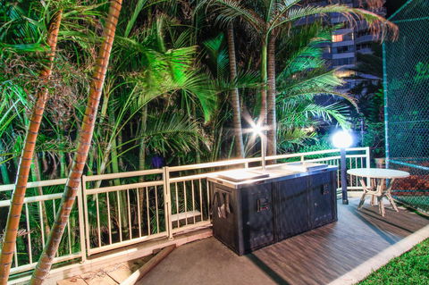 Seacrest Beachfront Apartments Surfers Paradise - Great Ocean Road Tourism 31