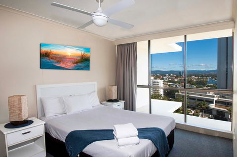 Seacrest Beachfront Apartments Surfers Paradise - Great Ocean Road Tourism 17