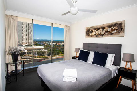 Seacrest Beachfront Apartments Surfers Paradise - Great Ocean Road Tourism 1