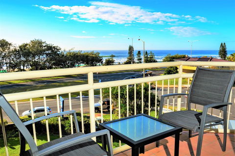 Seacrest Beachfront Apartments Surfers Paradise - Great Ocean Road Tourism 36