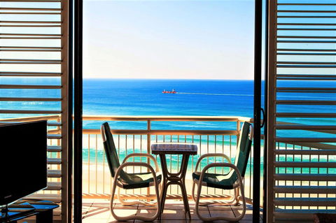 Seacrest Beachfront Apartments Surfers Paradise - Great Ocean Road Tourism 29
