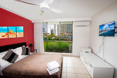 Seacrest Beachfront Apartments Surfers Paradise - Great Ocean Road Tourism 8