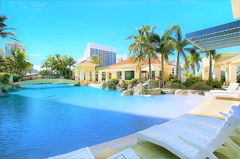 The Towers Of Chevron Renaissance - Holidays Gold Coast - Great Ocean Road Tourism 7