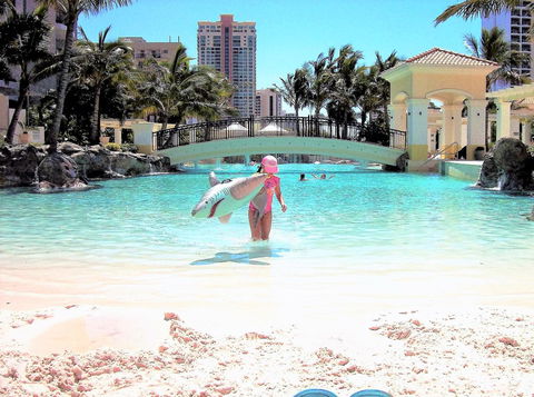 The Towers Of Chevron Renaissance - Holidays Gold Coast - Great Ocean Road Tourism 1
