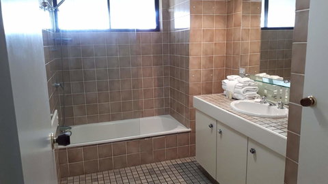 De Ville Apartments - Great Ocean Road Tourism 9