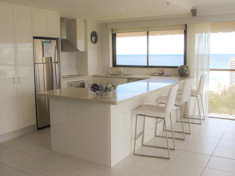 De Ville Apartments - Great Ocean Road Tourism 13