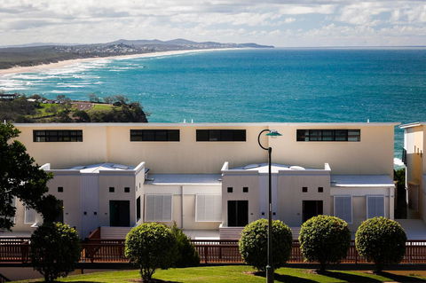 The Point Coolum - Great Ocean Road Tourism 42