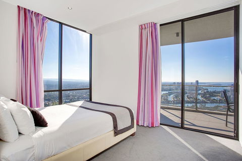 Mantra Circle On Cavill - Great Ocean Road Tourism 7