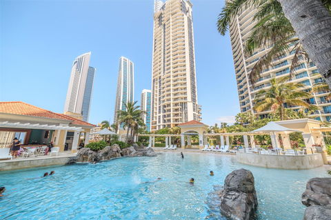 Towers Of Chevron - Private Apartment - Great Ocean Road Tourism 0