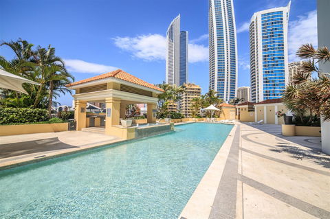 Towers Of Chevron - Private Apartment - Great Ocean Road Tourism 12