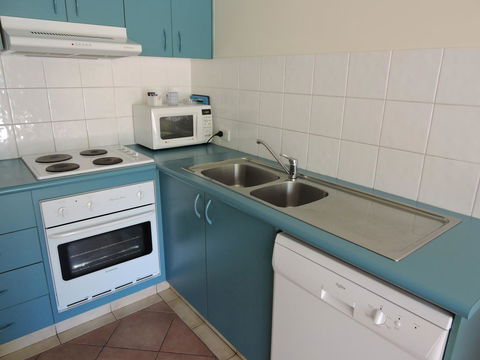 Surfers Beach Resort One - Great Ocean Road Tourism 43