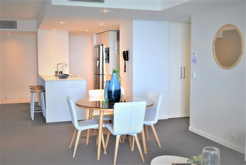 Gold Coast Private Apartments - H Residences, Surfers Paradise - Great Ocean Road Tourism 12
