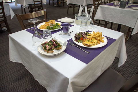 The Robert Towns - Great Ocean Road Tourism 17