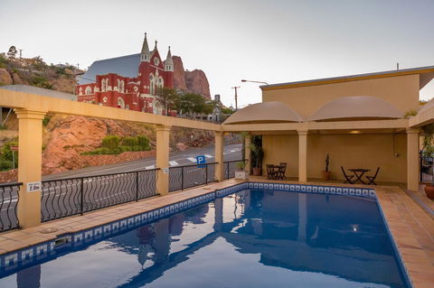 The Robert Towns - Great Ocean Road Tourism 11