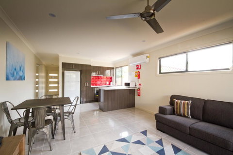 Rockhampton Serviced Apartments - Great Ocean Road Tourism 2