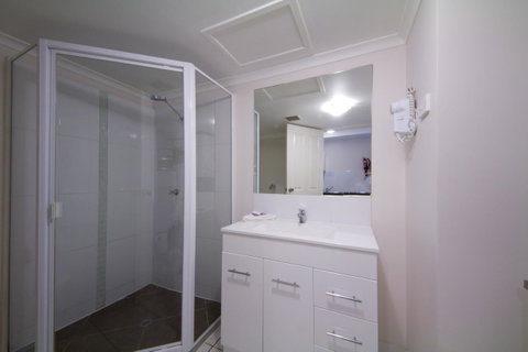 Rockhampton Serviced Apartments - Great Ocean Road Tourism 22