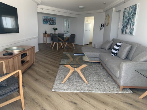 Ocean Plaza Resort - Great Ocean Road Tourism 0